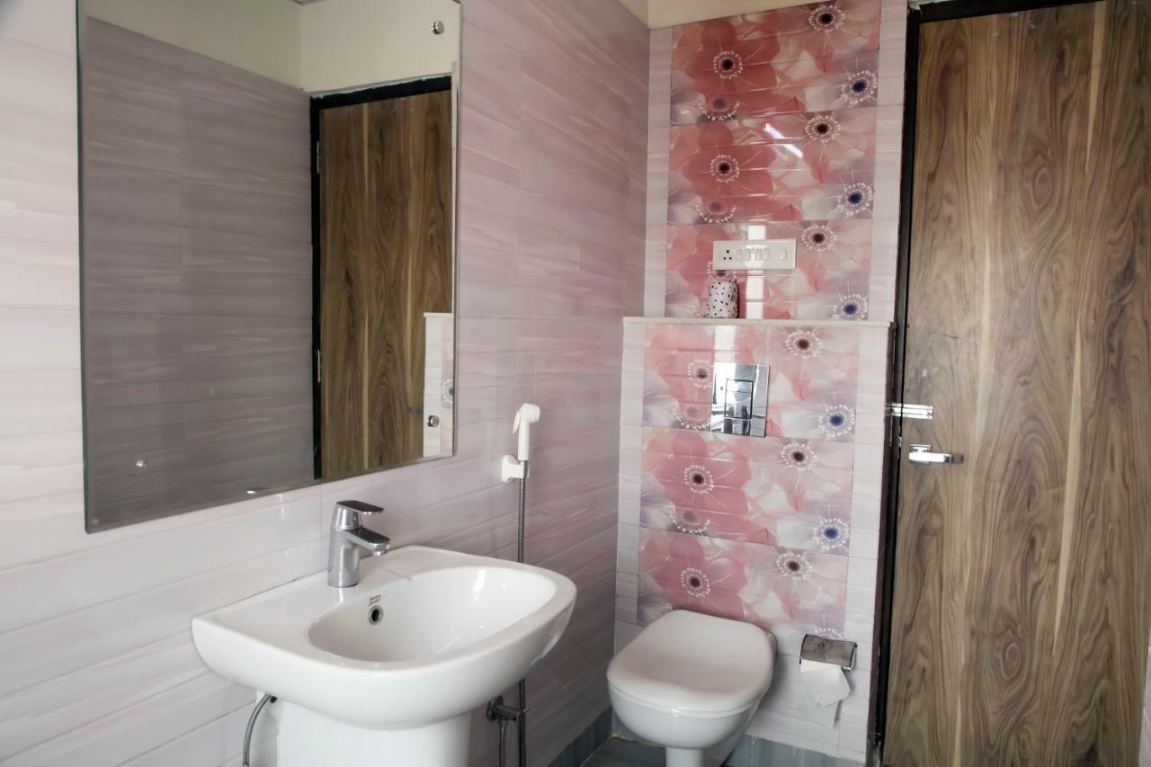Ganges Grand Hotel